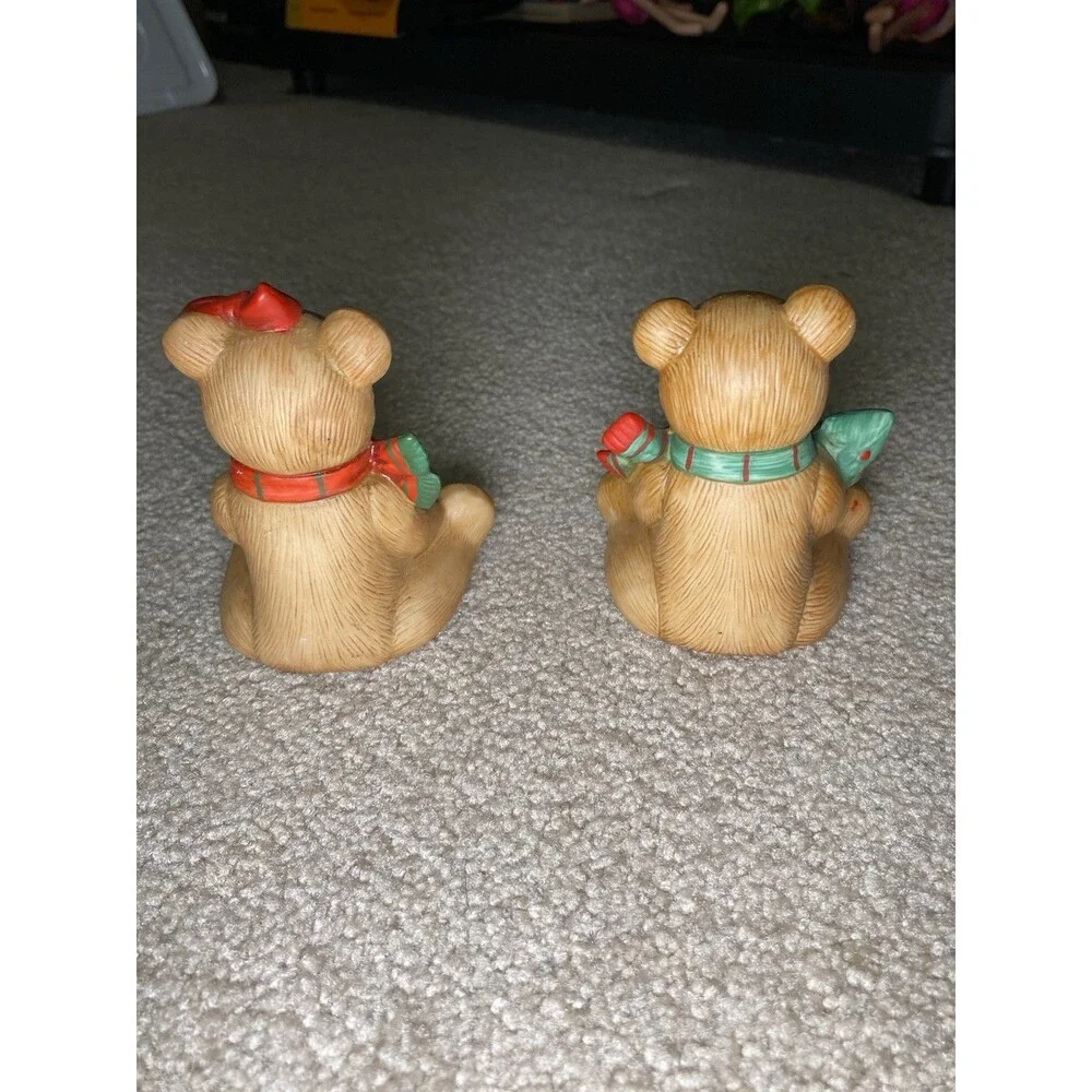 Vintage Homco 5104 Christmas Bear Figurines Gift And Tree 1980’s Holiday Decor